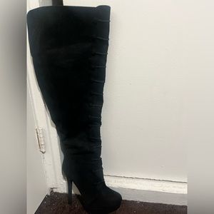 Shoedazzle thigh high boots